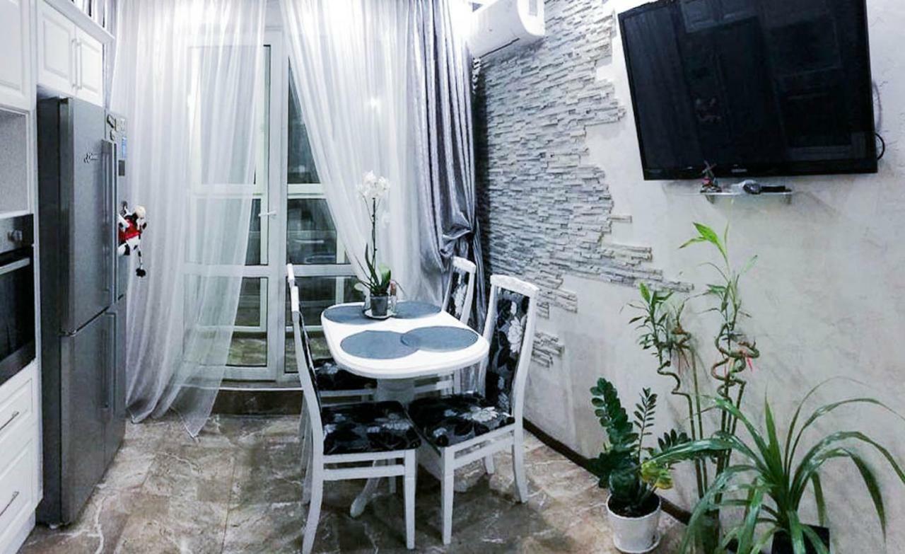 Rent-Kiev Apartment on LuxKlavdievskaya Exterior foto