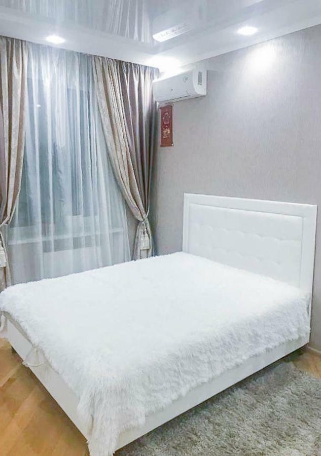 Rent-Kiev Apartment on LuxKlavdievskaya Exterior foto
