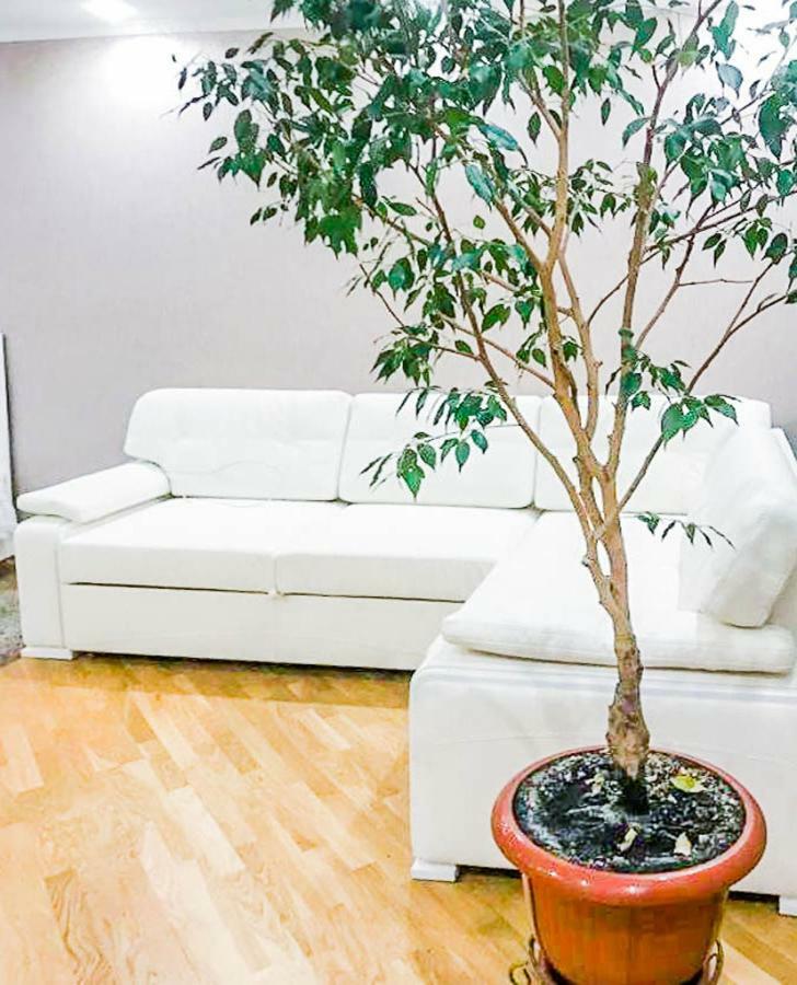 Rent-Kiev Apartment on LuxKlavdievskaya Exterior foto